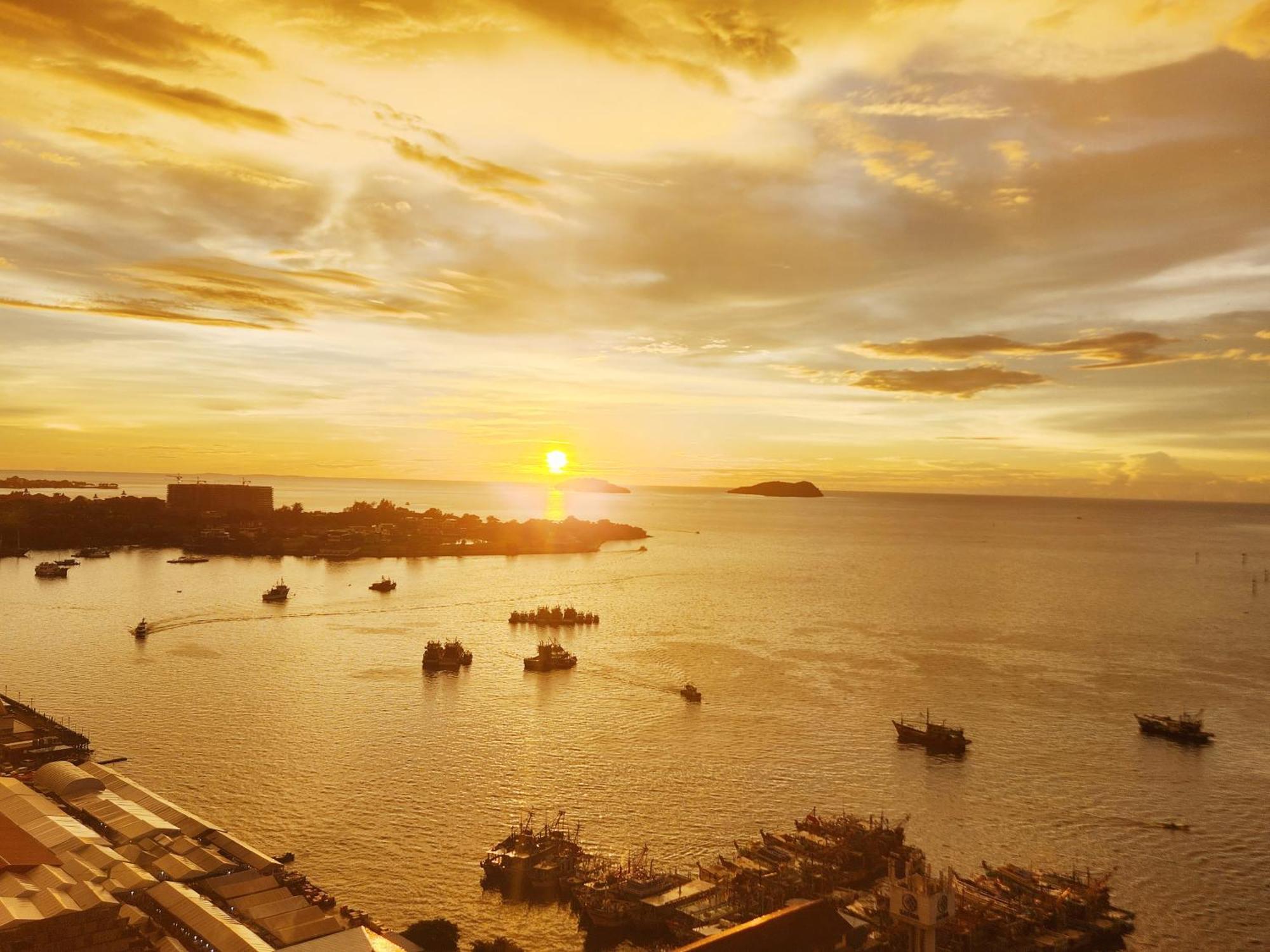The Shore Kota Kinabalu City Centre By Lw Suites Kültér fotó